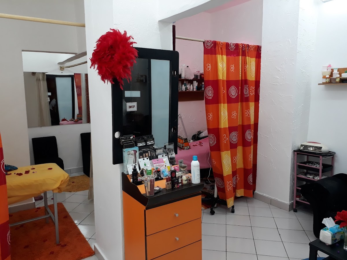 MÉTAMORPHOSE Maquillage Esthétique